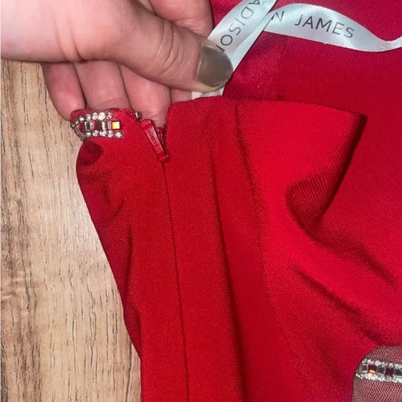 Madison James red prom dress - Picture 4 of 10